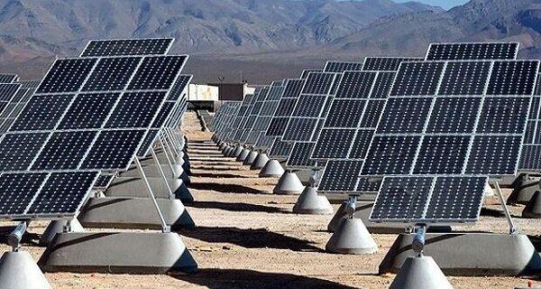 احداث نیروگاه‌های خورشیدی کوچک مقیاس در بوشهر با جدیت دنبال شود
